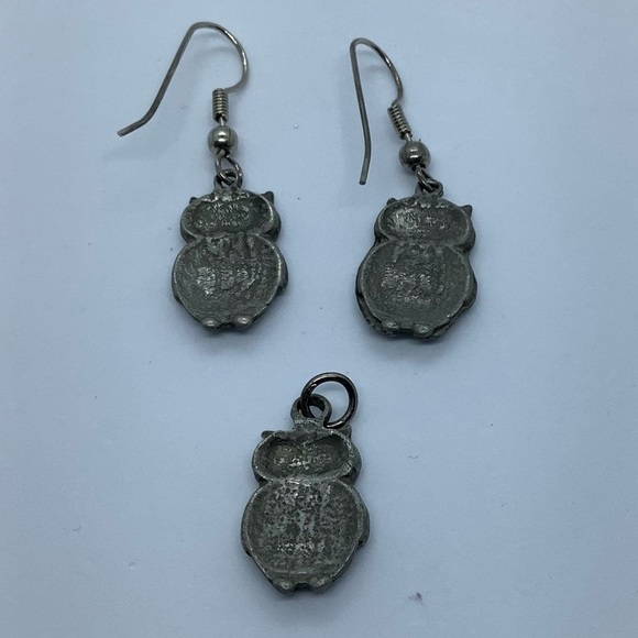 Silver Tone Owl Earrings & Pendant - Picture 3 of 6